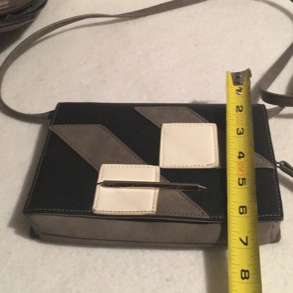 Danielle Nicole Purse - image 6